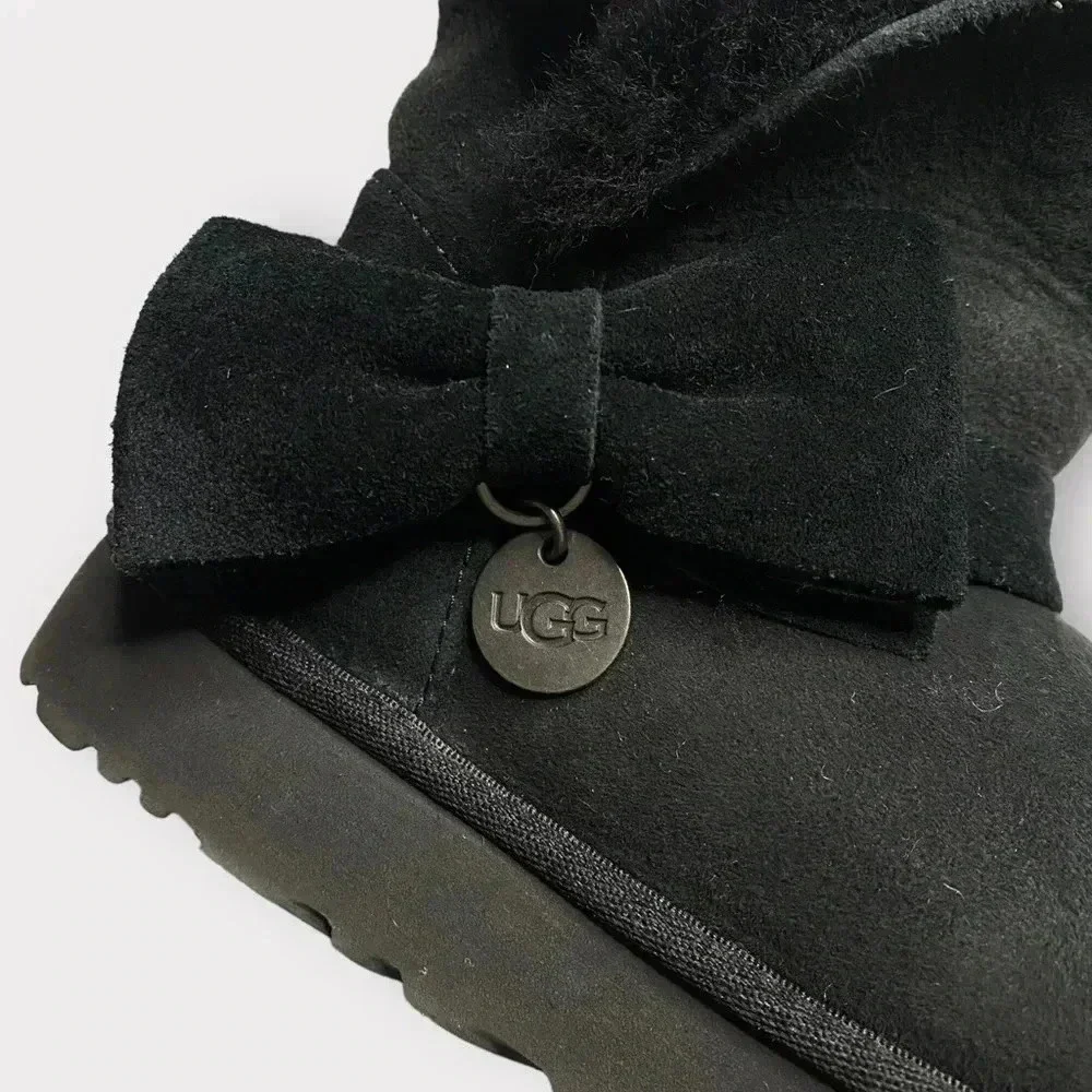 UGG womens black